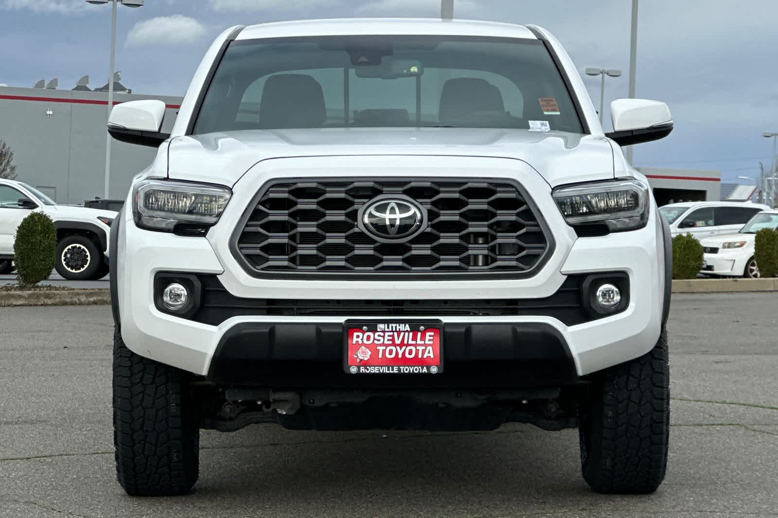 Thumbnail: 2023 Toyota Tacoma - 10