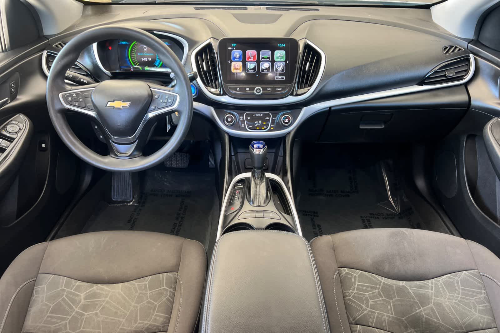 Thumbnail: 2018 Chevrolet Volt - 3