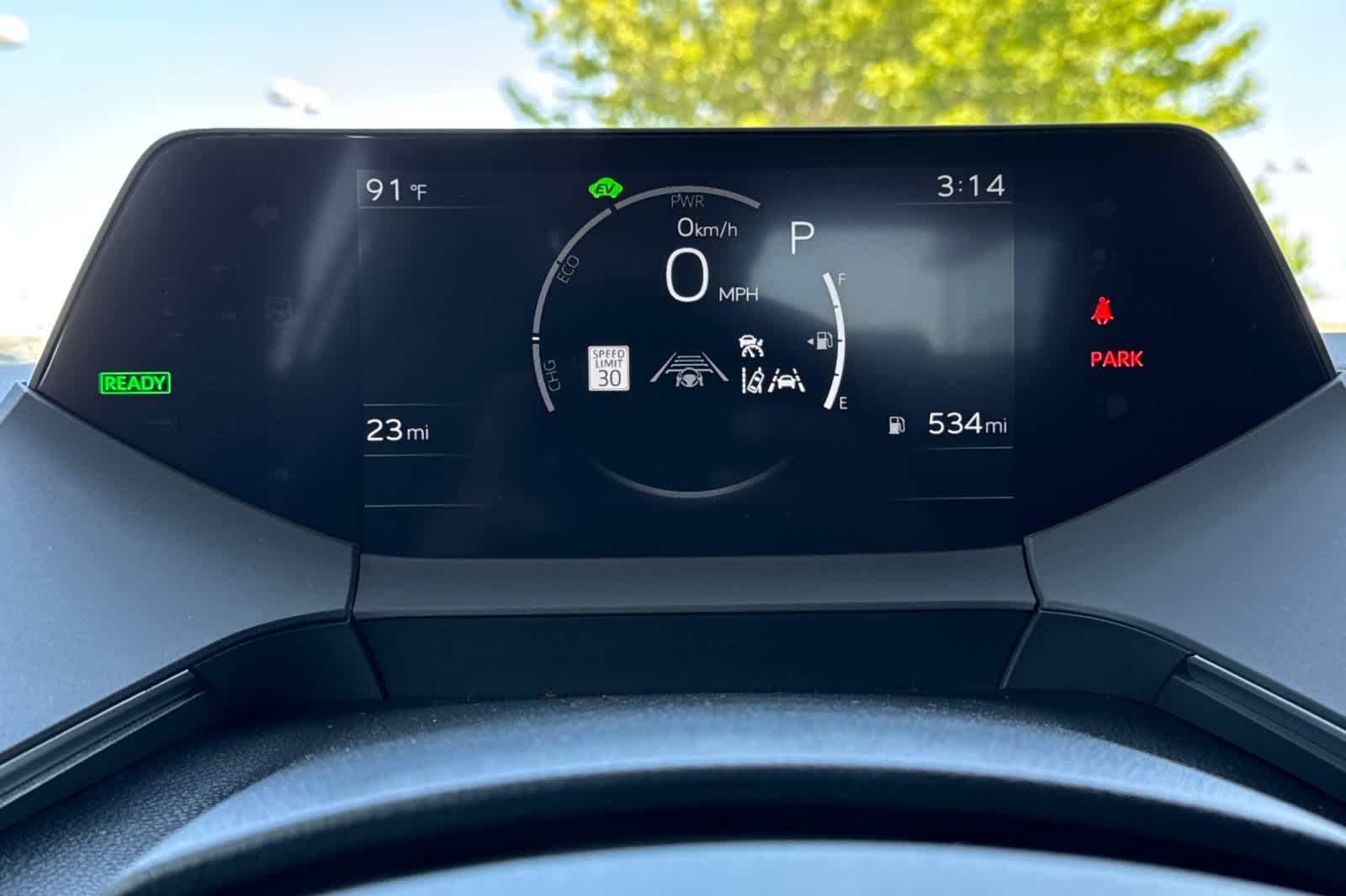 2025 Toyota Prius LE 27