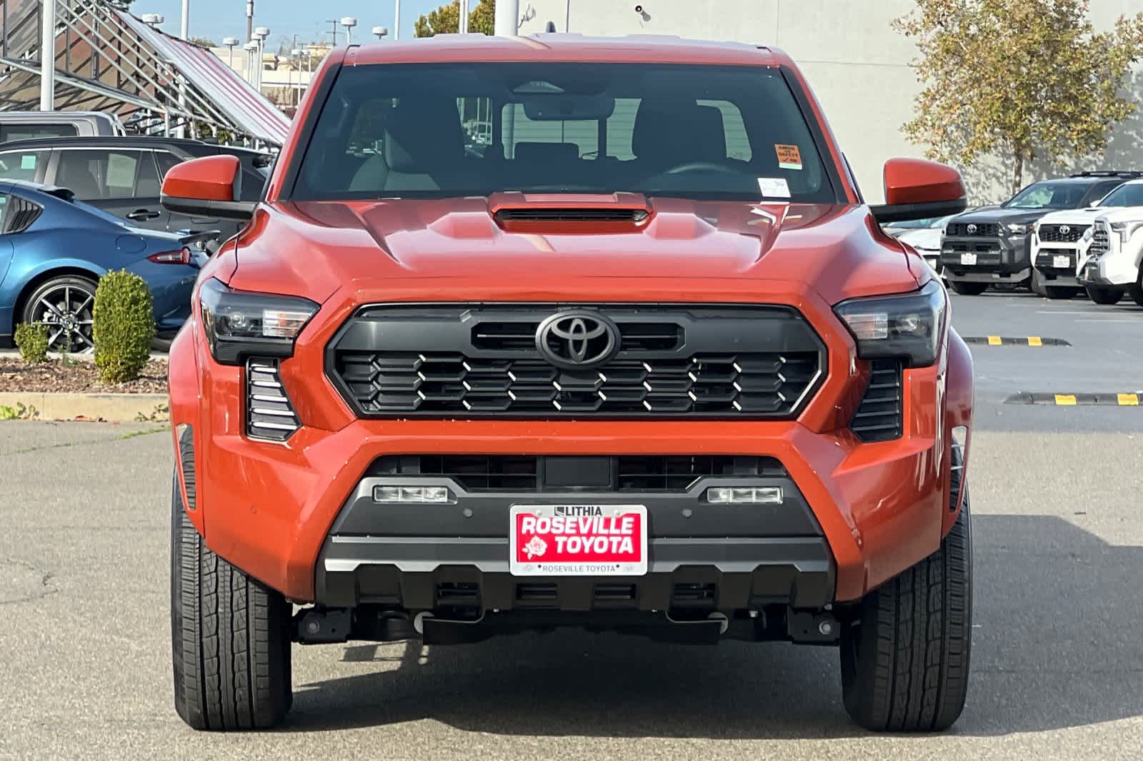 Thumbnail: 2025 Toyota Tacoma - 10