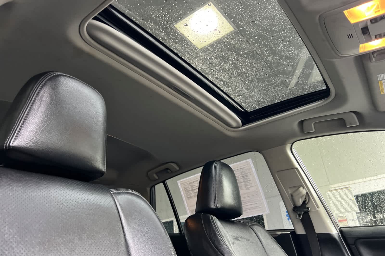 Thumbnail: 2017 Toyota RAV4 - 17