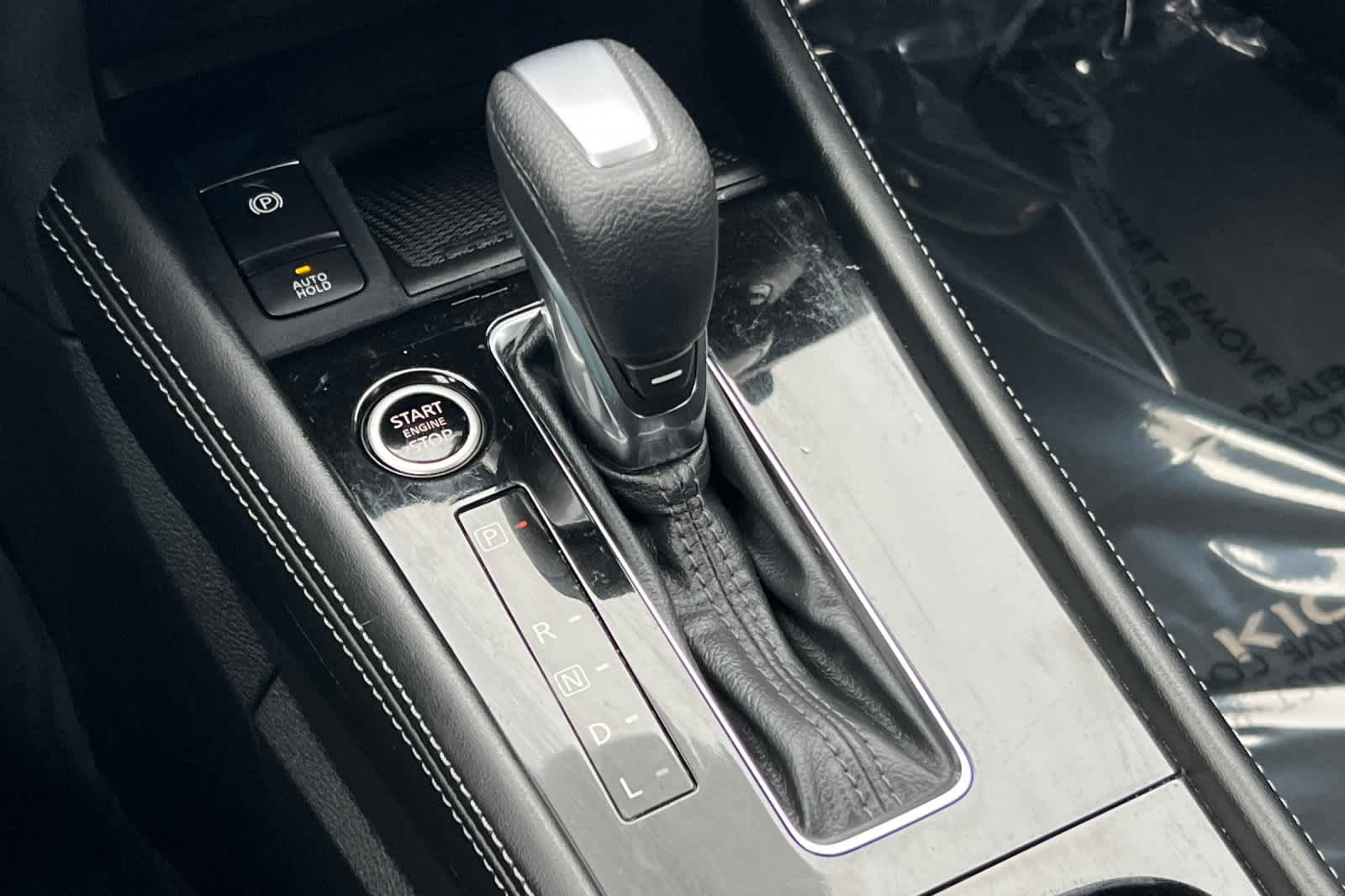 Thumbnail: 2023 Nissan Kicks - 22