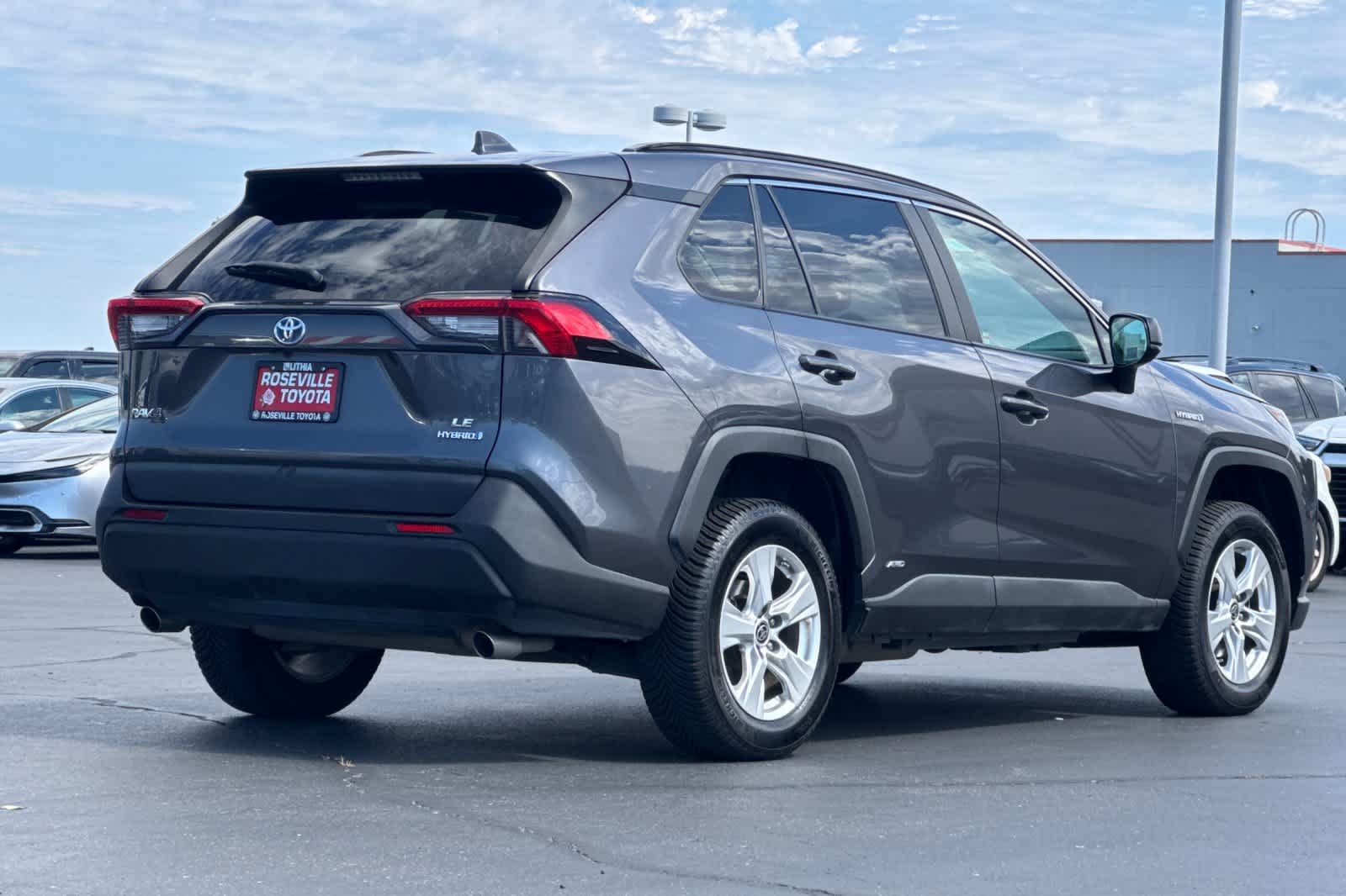 Thumbnail: 2021 Toyota RAV4 - 2