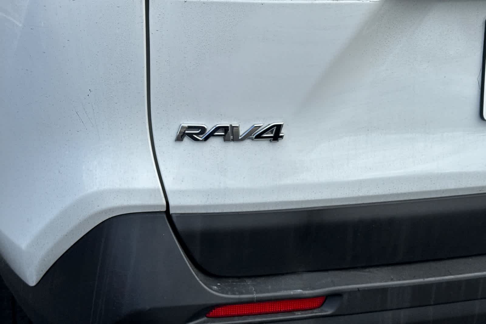 Thumbnail: 2019 Toyota RAV4 - 7