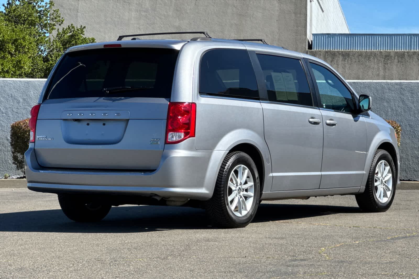 Thumbnail: 2019 Dodge Grand Caravan - 2
