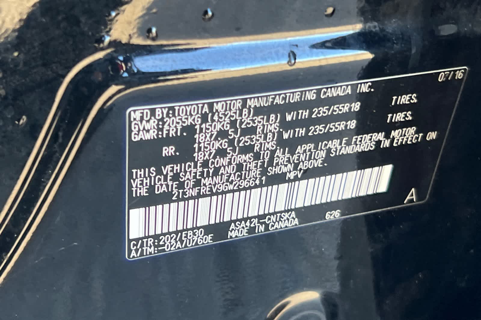 Thumbnail: 2016 Toyota RAV4 - 32