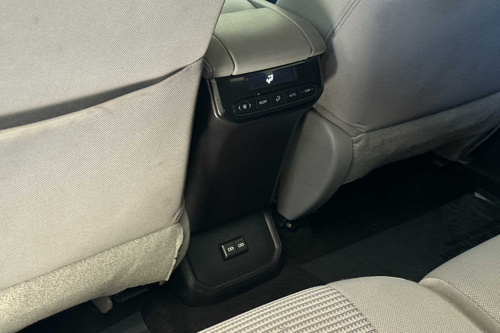 Thumbnail: 2022 Toyota Highlander - 14