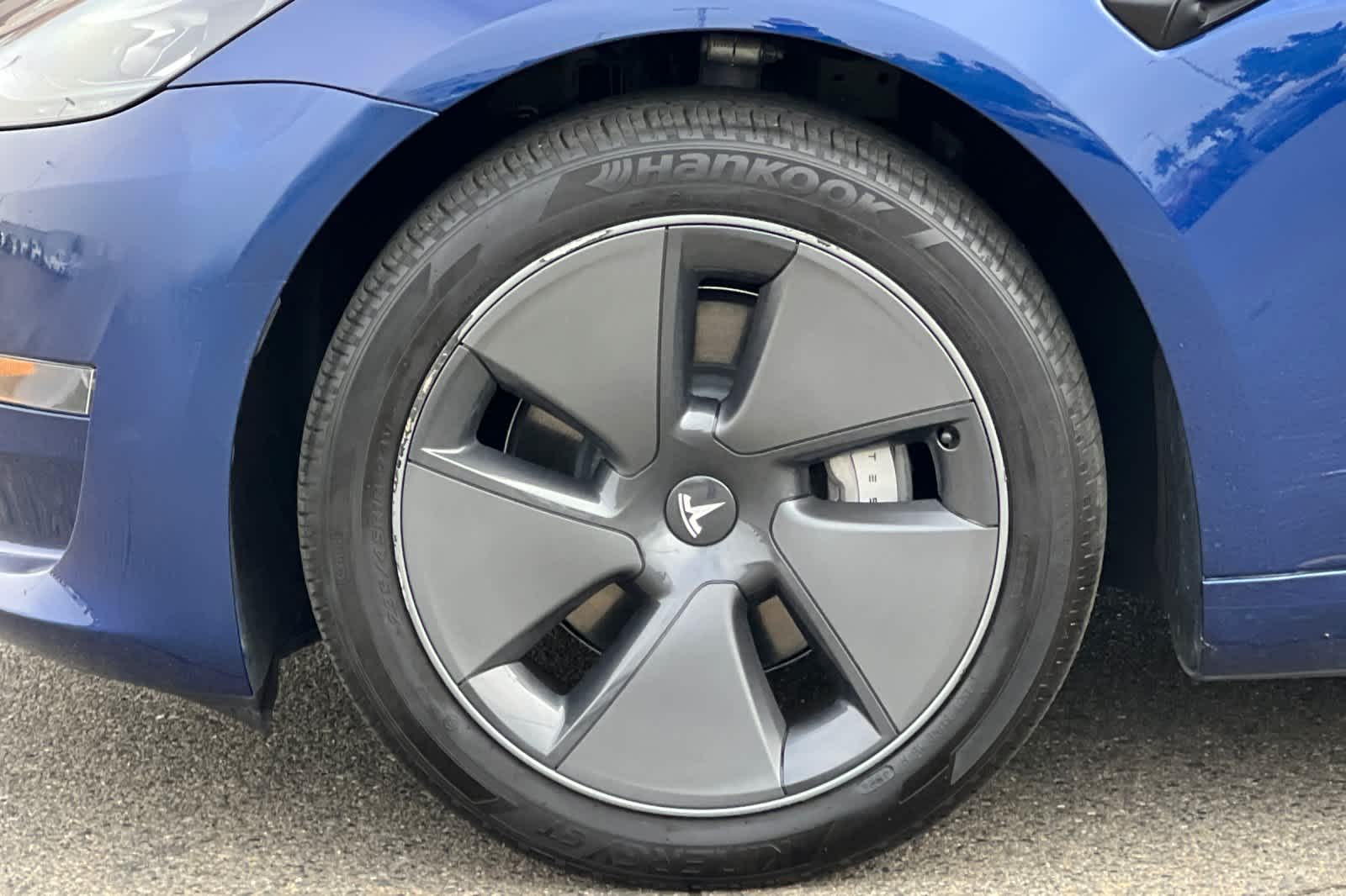 Thumbnail: 2023 Tesla Model 3 - 28