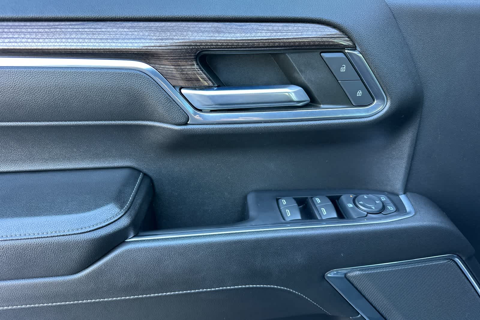 Thumbnail: 2022 Chevrolet Silverado 1500 - 12