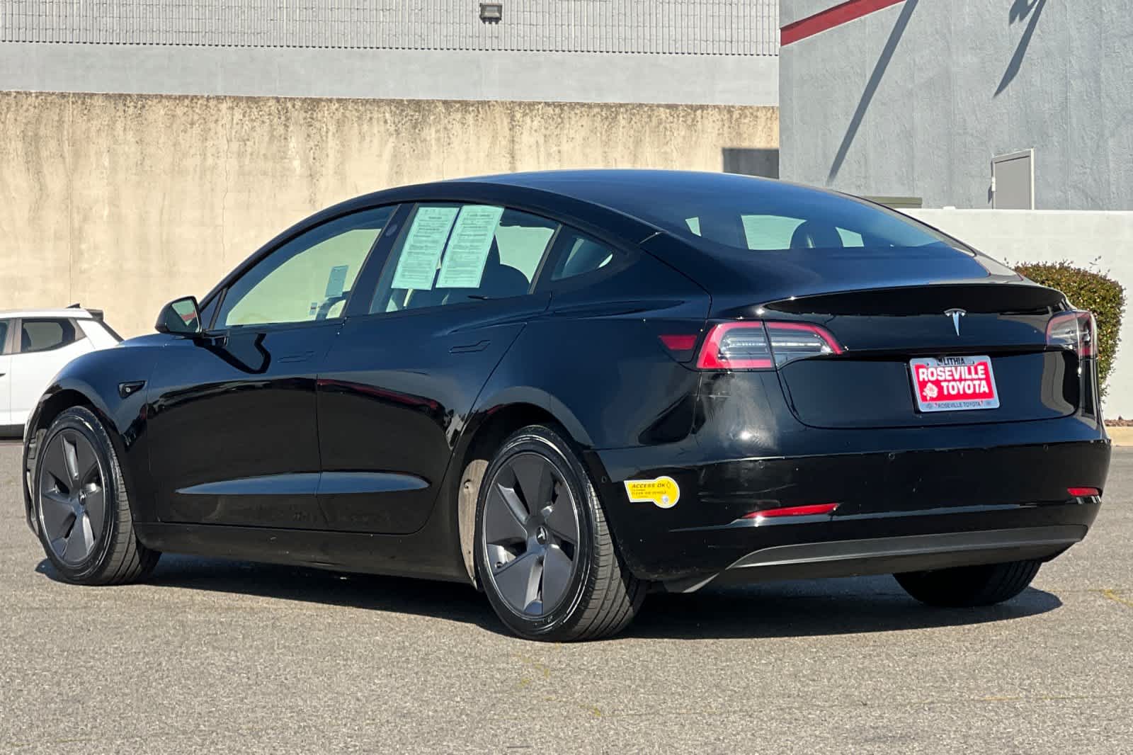 Thumbnail: 2022 Tesla Model 3 - 7