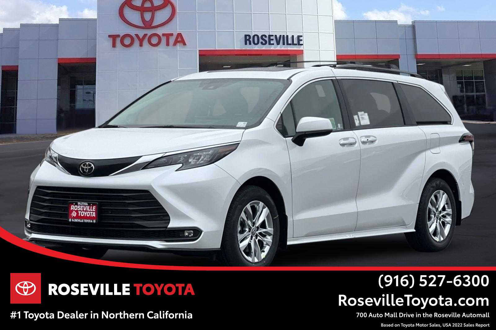 2026 Toyota Sienna XLE's photo