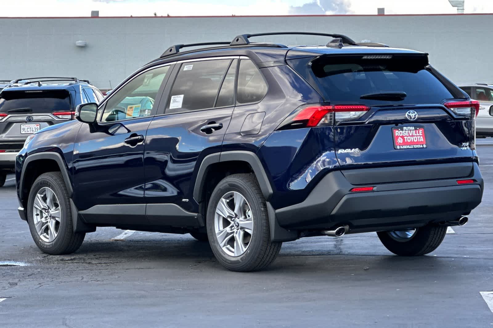 Thumbnail: 2025 Toyota RAV4 - 6