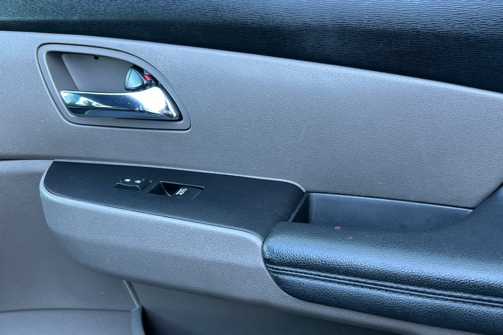 Thumbnail: 2014 Honda Odyssey - 20