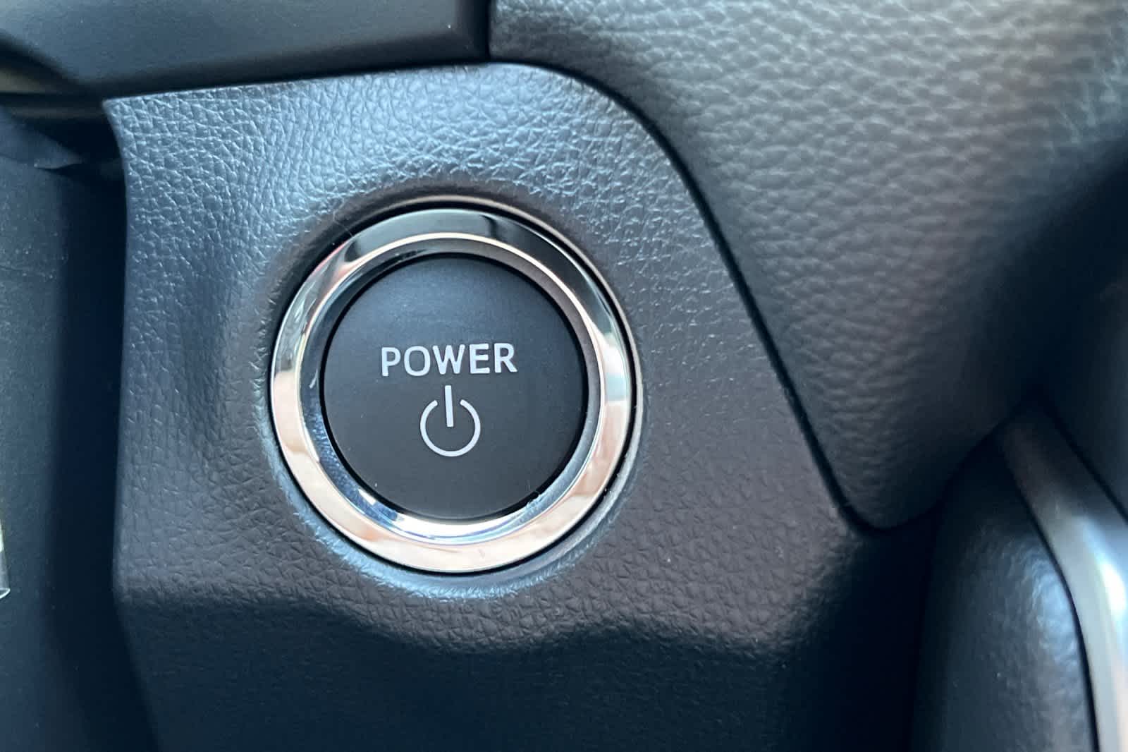 Thumbnail: 2025 Toyota RAV4 - 23