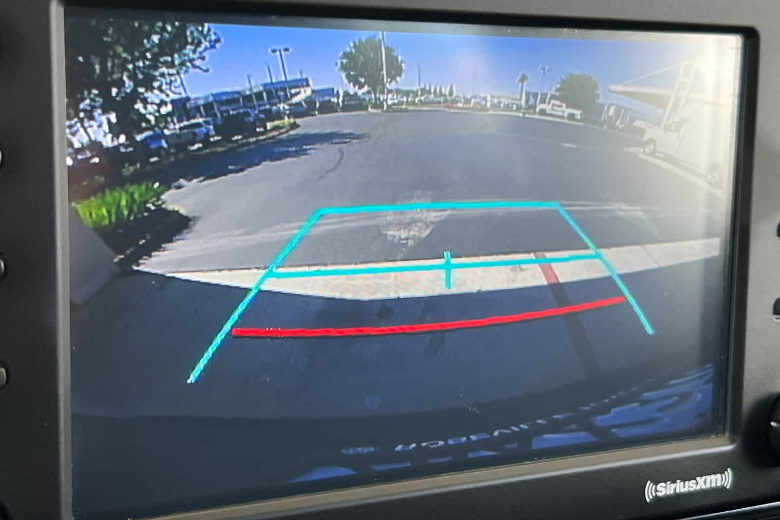 Thumbnail: 2022 Toyota RAV4 - 21