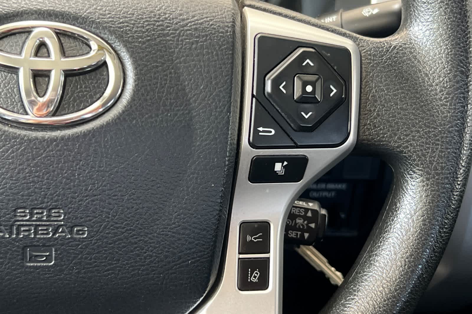 Thumbnail: 2019 Toyota Tundra - 25