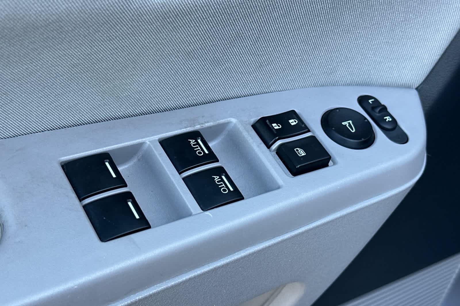 Thumbnail: 2015 Honda Pilot - 13