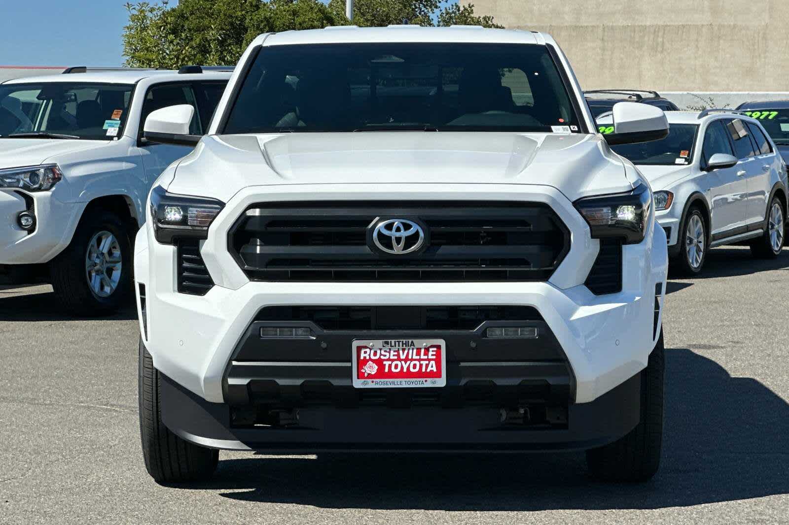 Thumbnail: 2025 Toyota Tacoma - 10