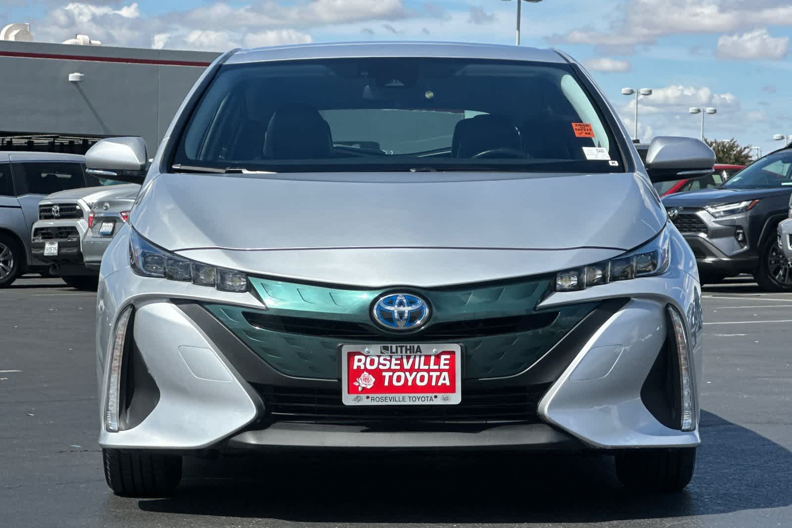 Thumbnail: 2019 Toyota Prius Prime - 10