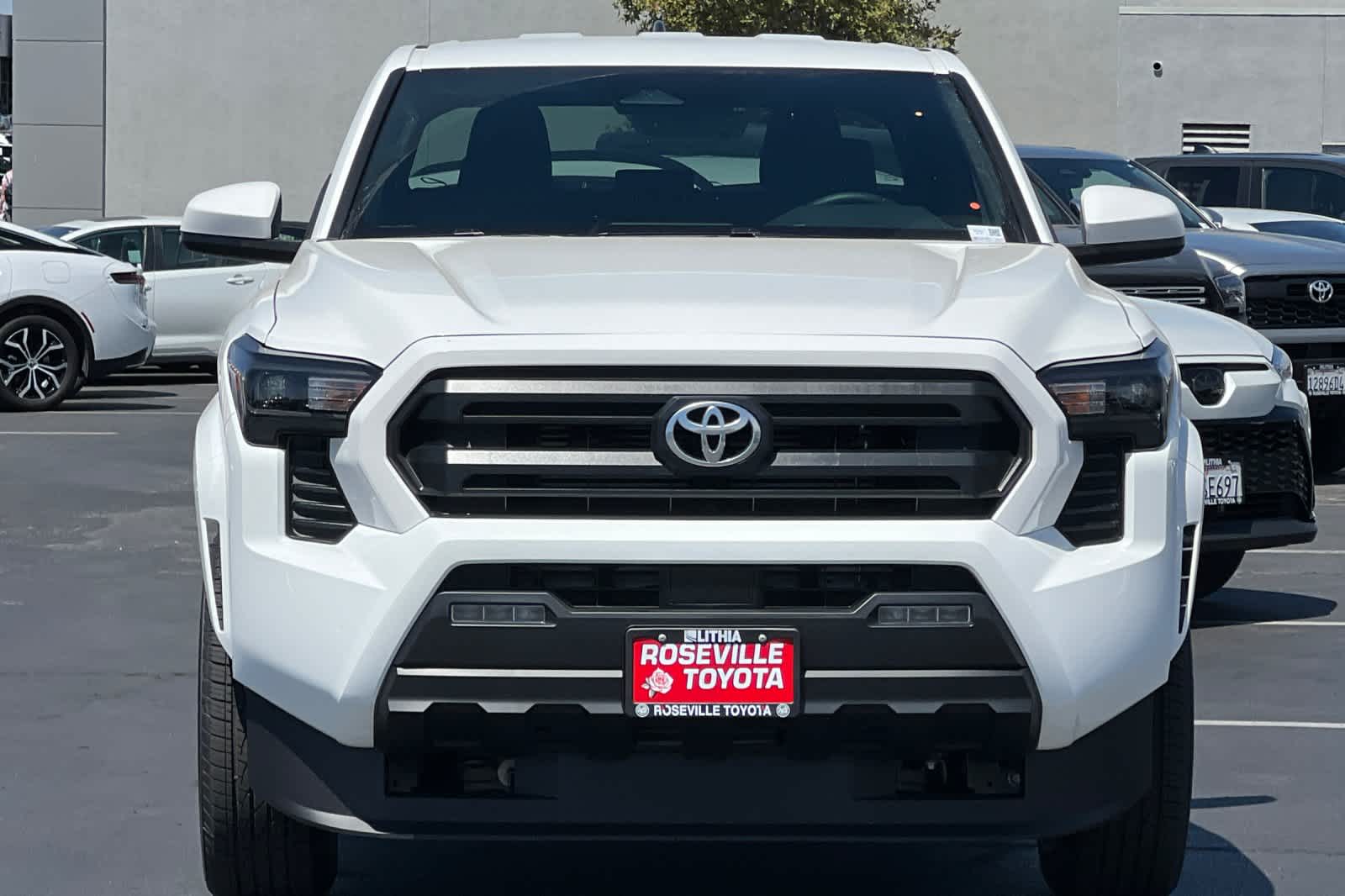 Thumbnail: 2025 Toyota Tacoma - 10