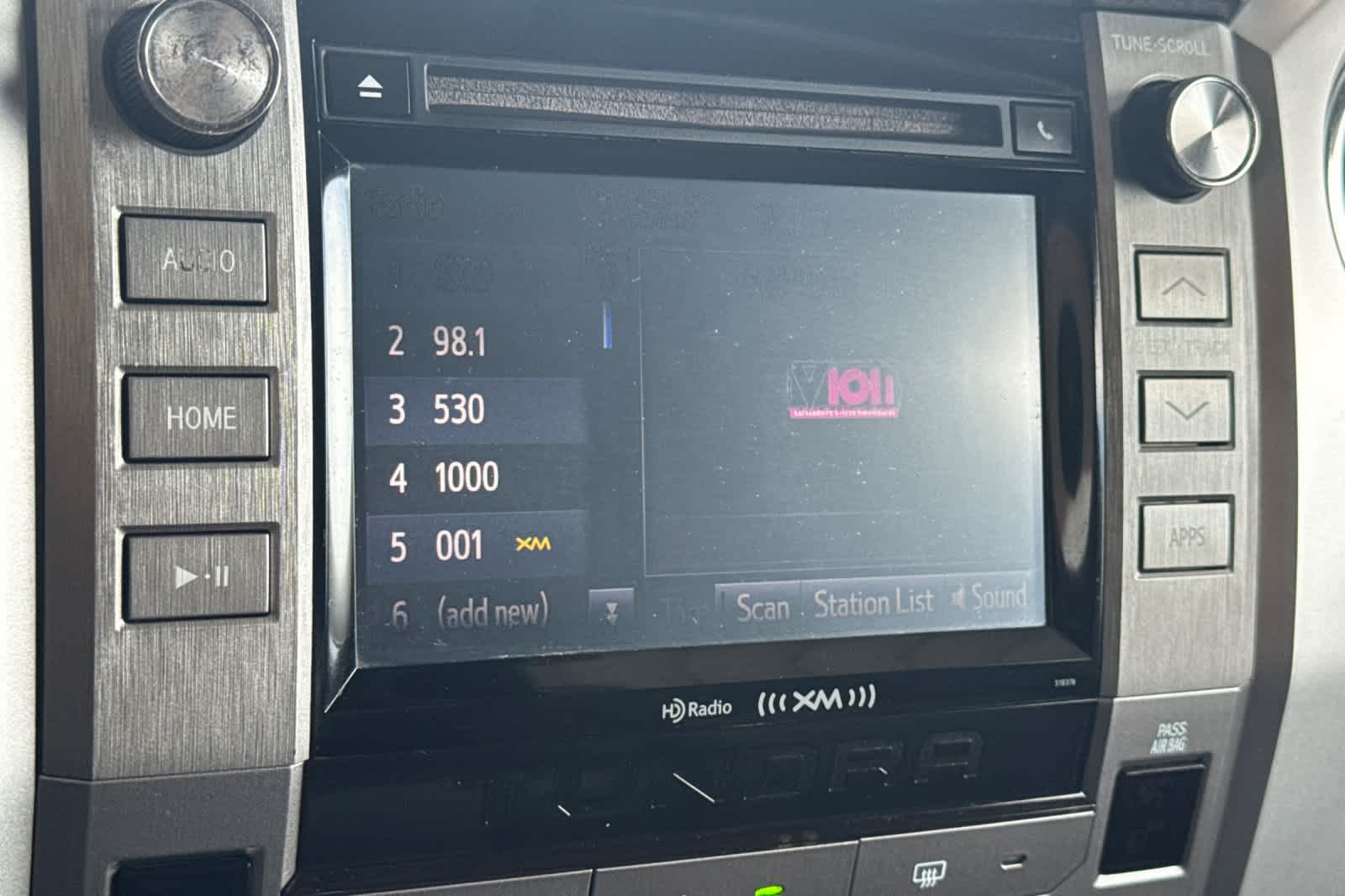 Thumbnail: 2019 Toyota Tundra - 19