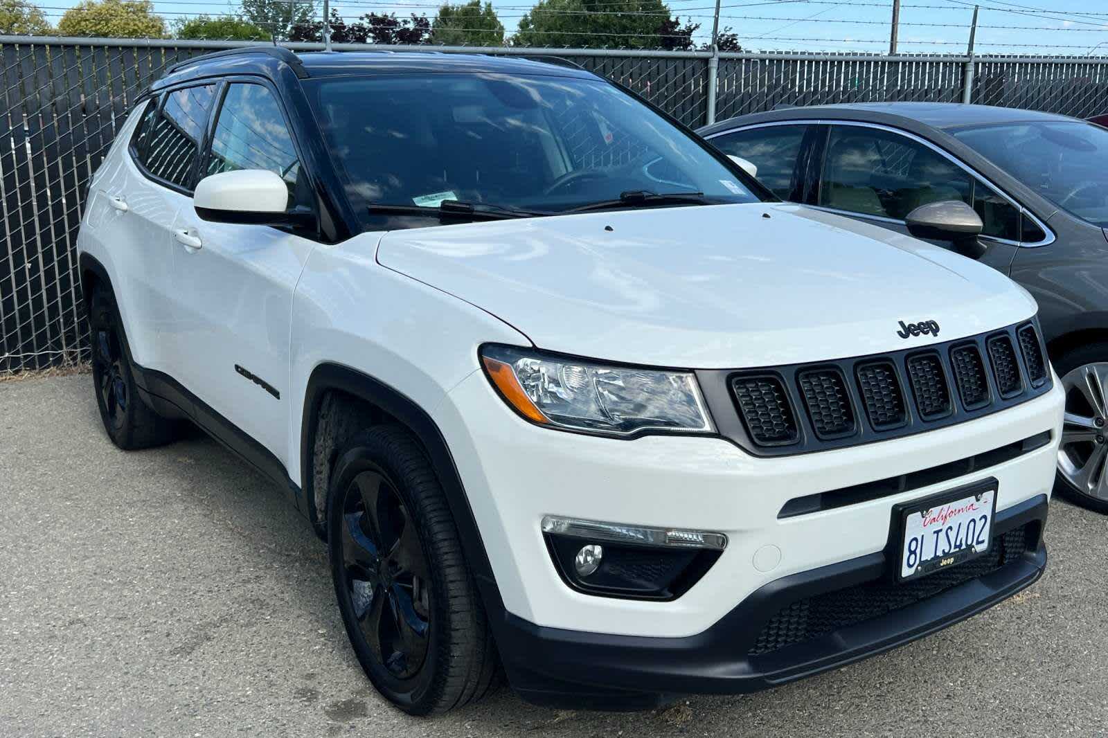 Thumbnail: 2019 Jeep Compass - 3