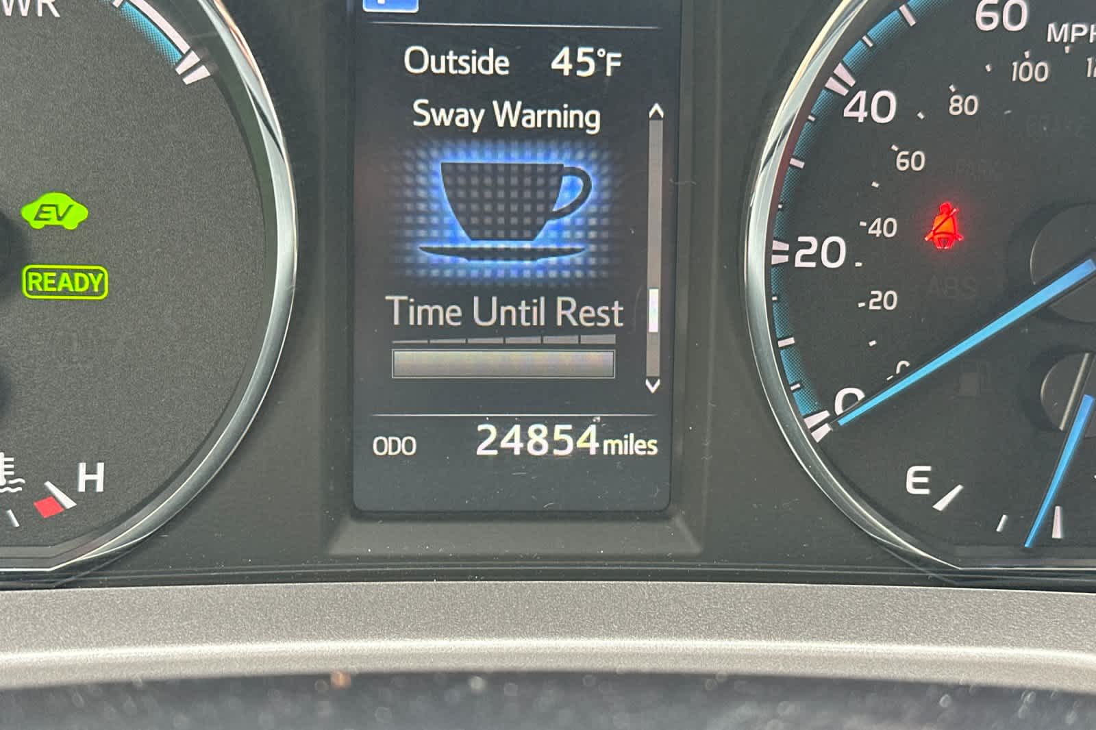 Thumbnail: 2018 Toyota RAV4 - 29