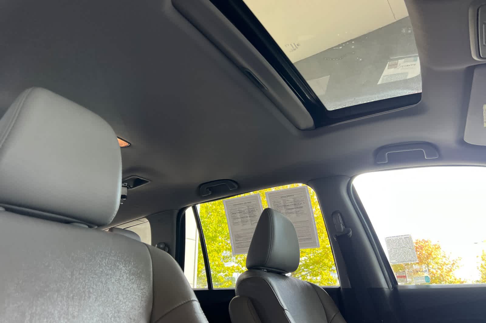 Thumbnail: 2016 Honda Pilot - 19