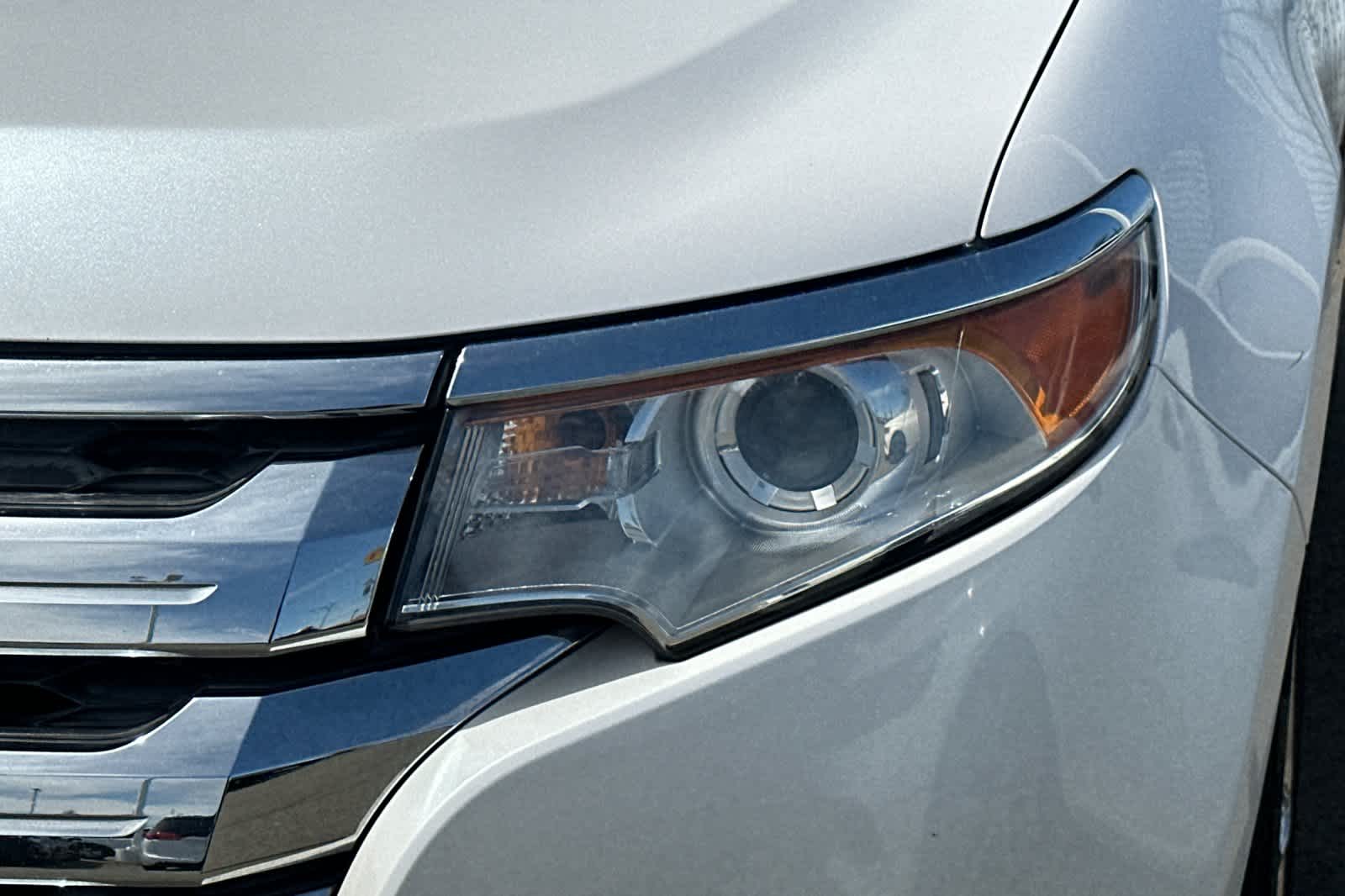 Thumbnail: 2013 Ford Edge - 11