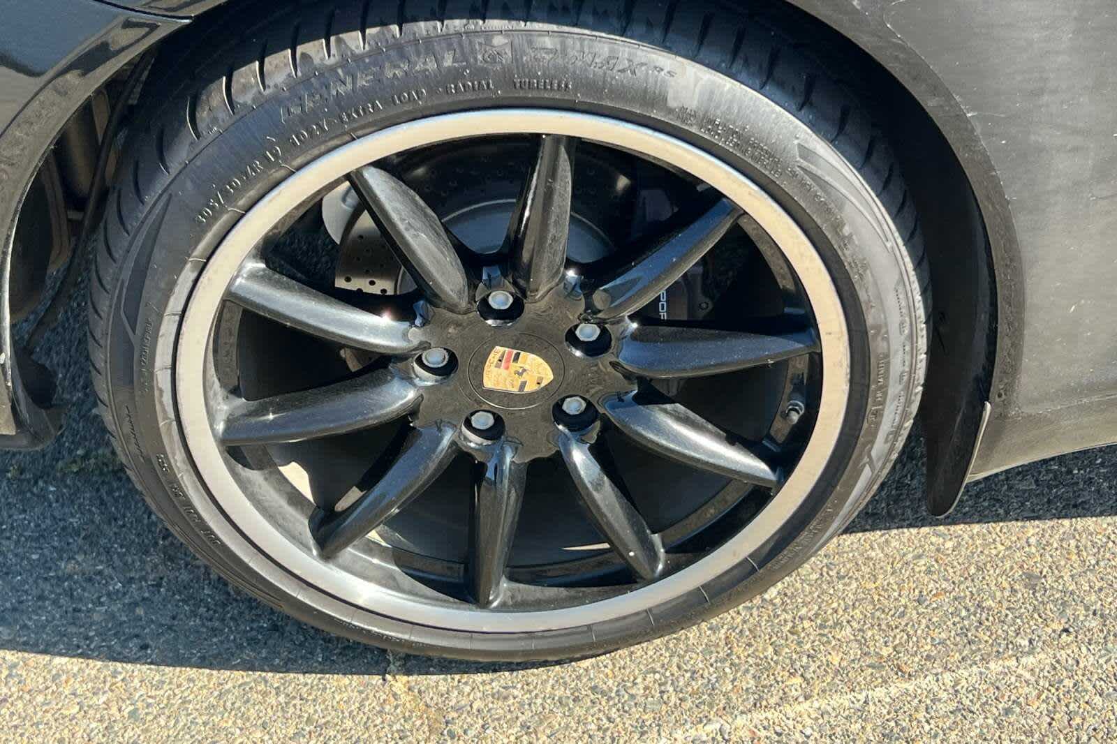 2007 Porsche 911 Carrera 13