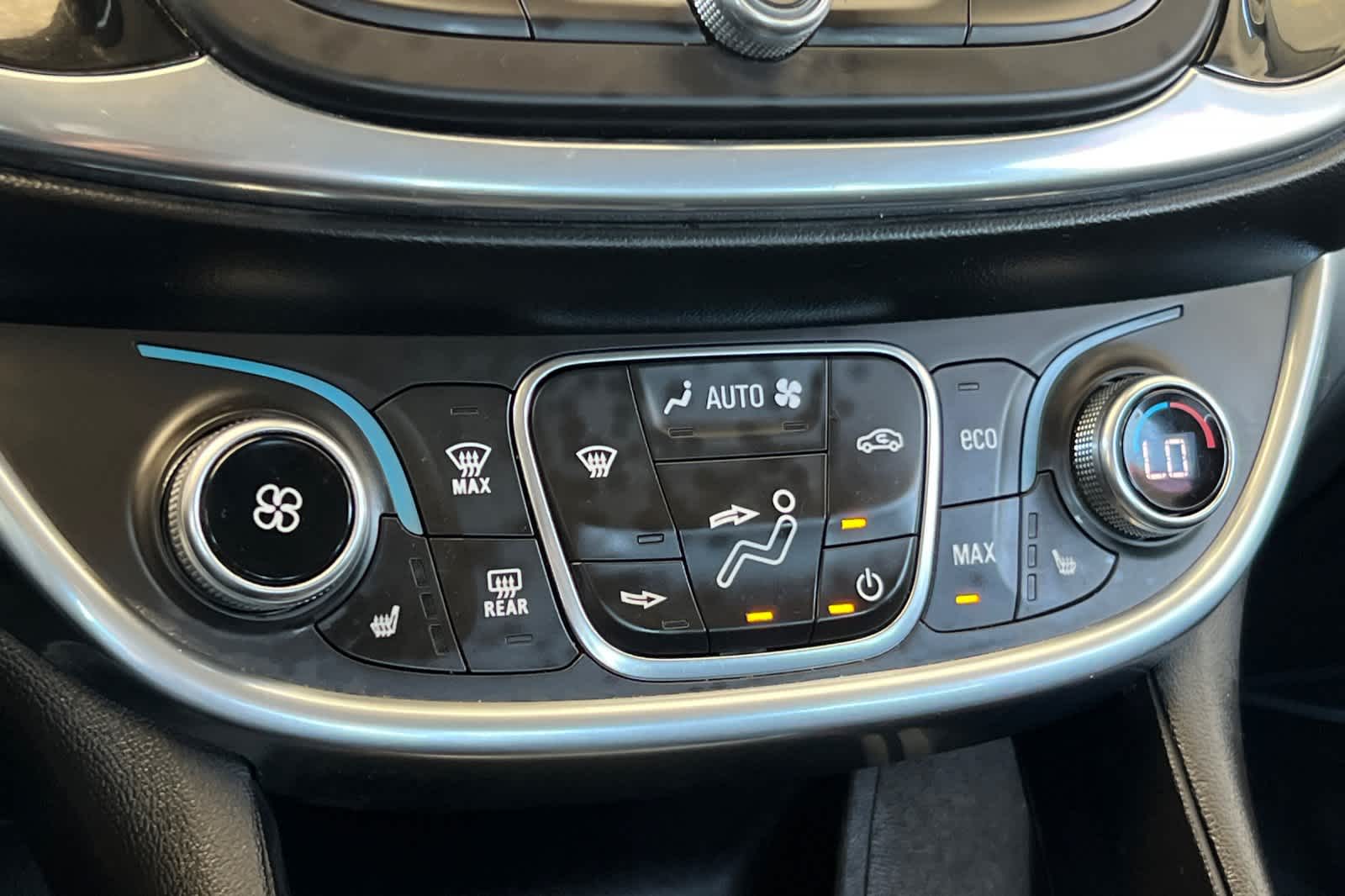 Thumbnail: 2017 Chevrolet Volt - 23
