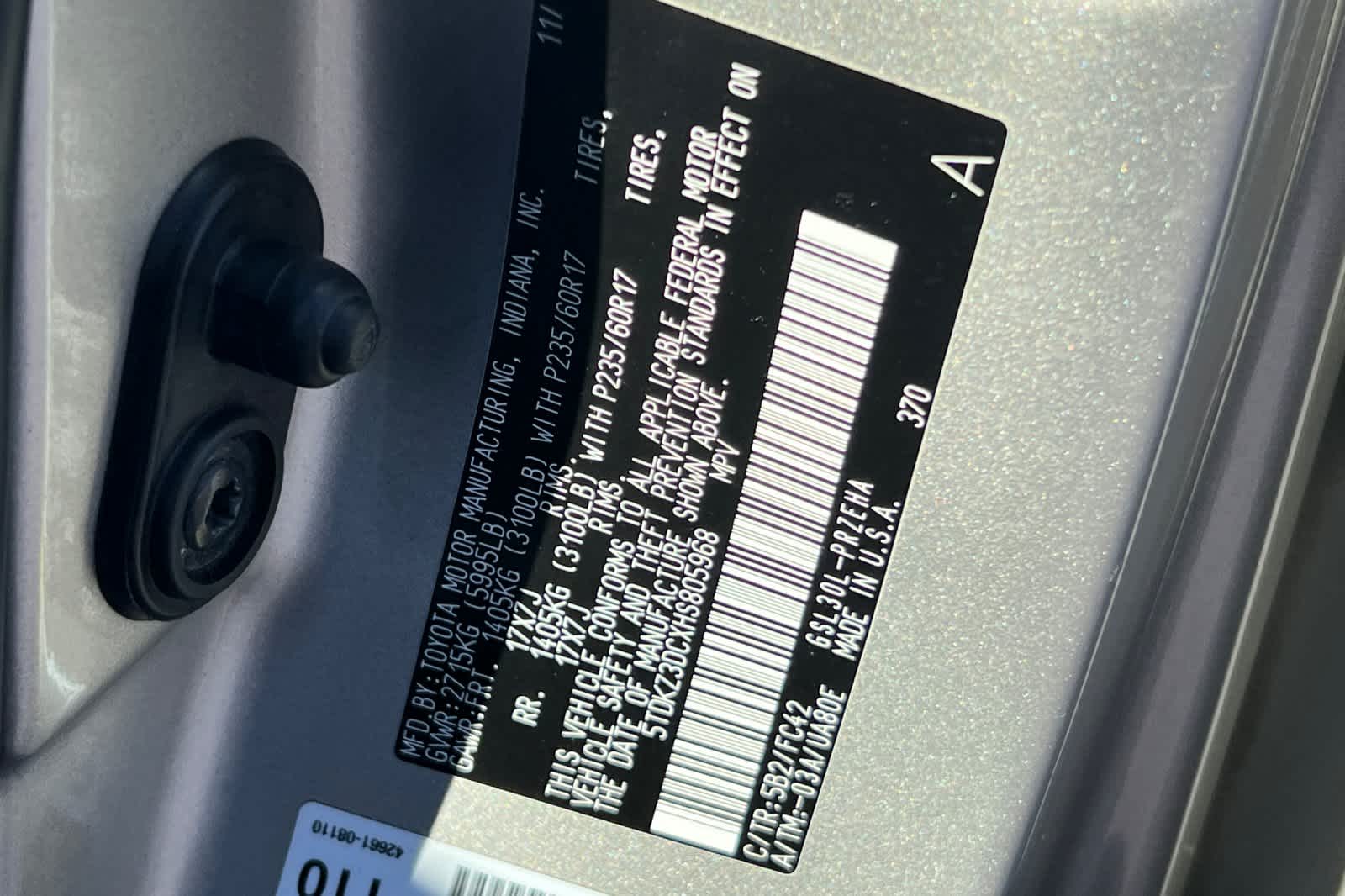 Thumbnail: 2017 Toyota Sienna - 30