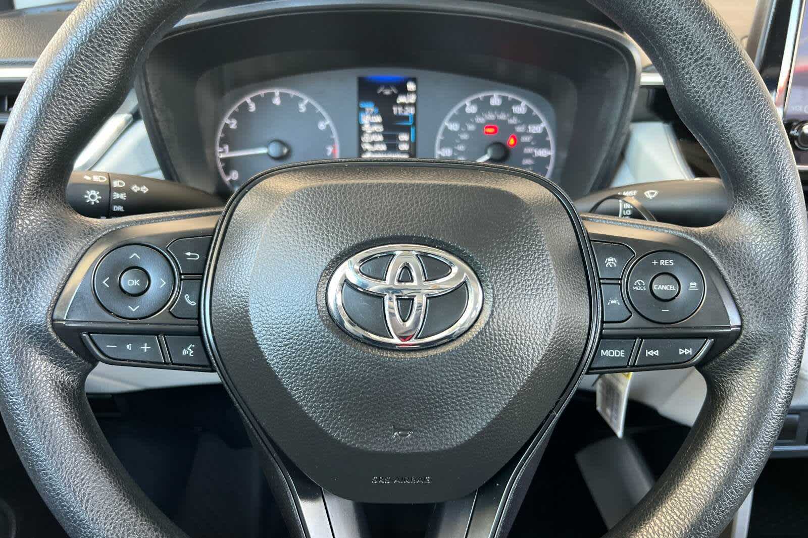 Thumbnail: 2024 Toyota Corolla Cross - 24