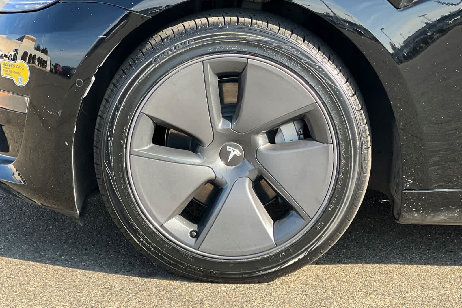 Thumbnail: 2022 Tesla Model 3 - 27