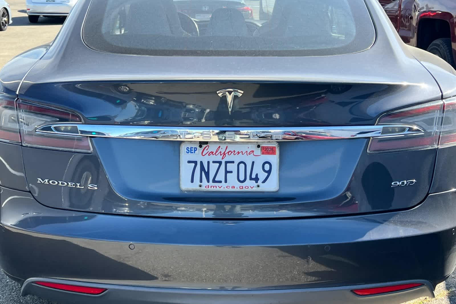 Thumbnail: 2015 Tesla Model S - 19