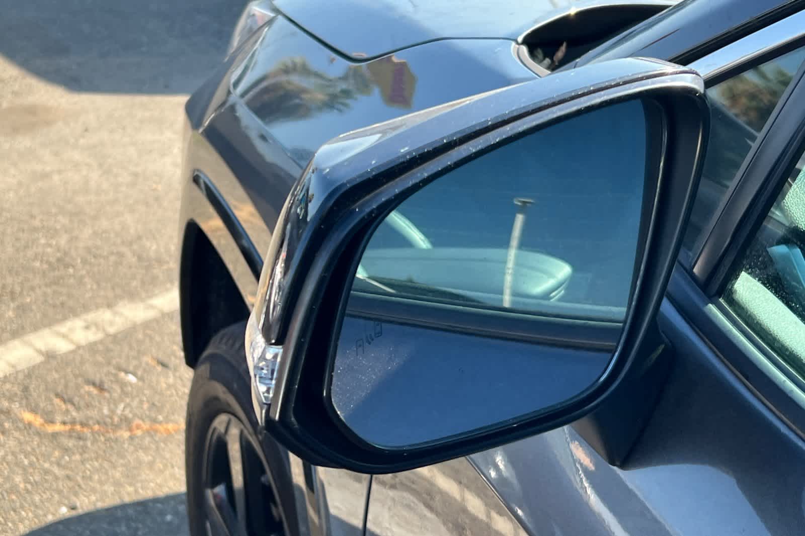 Thumbnail: 2020 Toyota RAV4 - 19