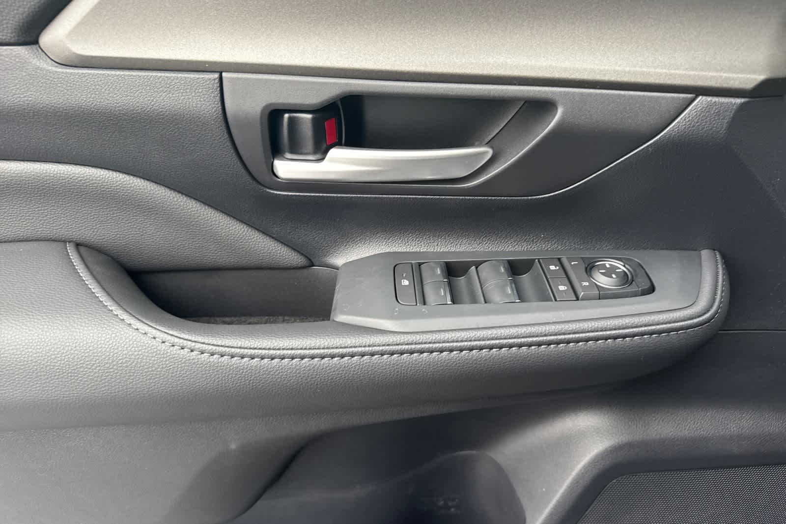 Thumbnail: 2026 Toyota Grand Highlander - 12