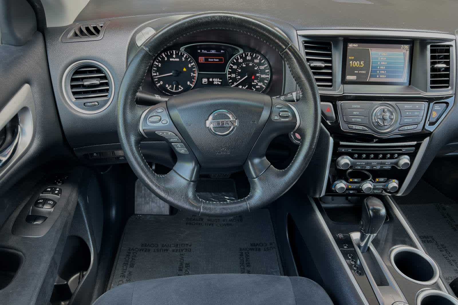 2013 Nissan Pathfinder SV 15