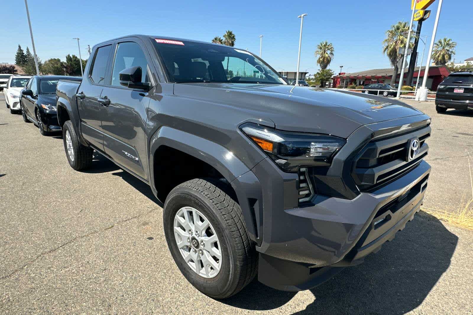 Thumbnail: 2024 Toyota Tacoma - 3