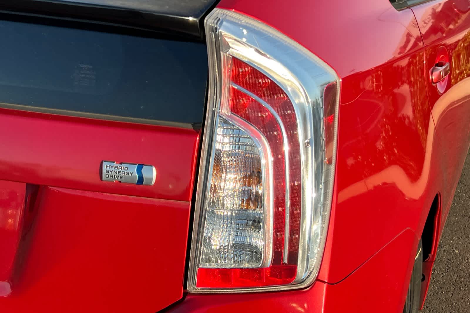 Thumbnail: 2012 Toyota Prius - 17