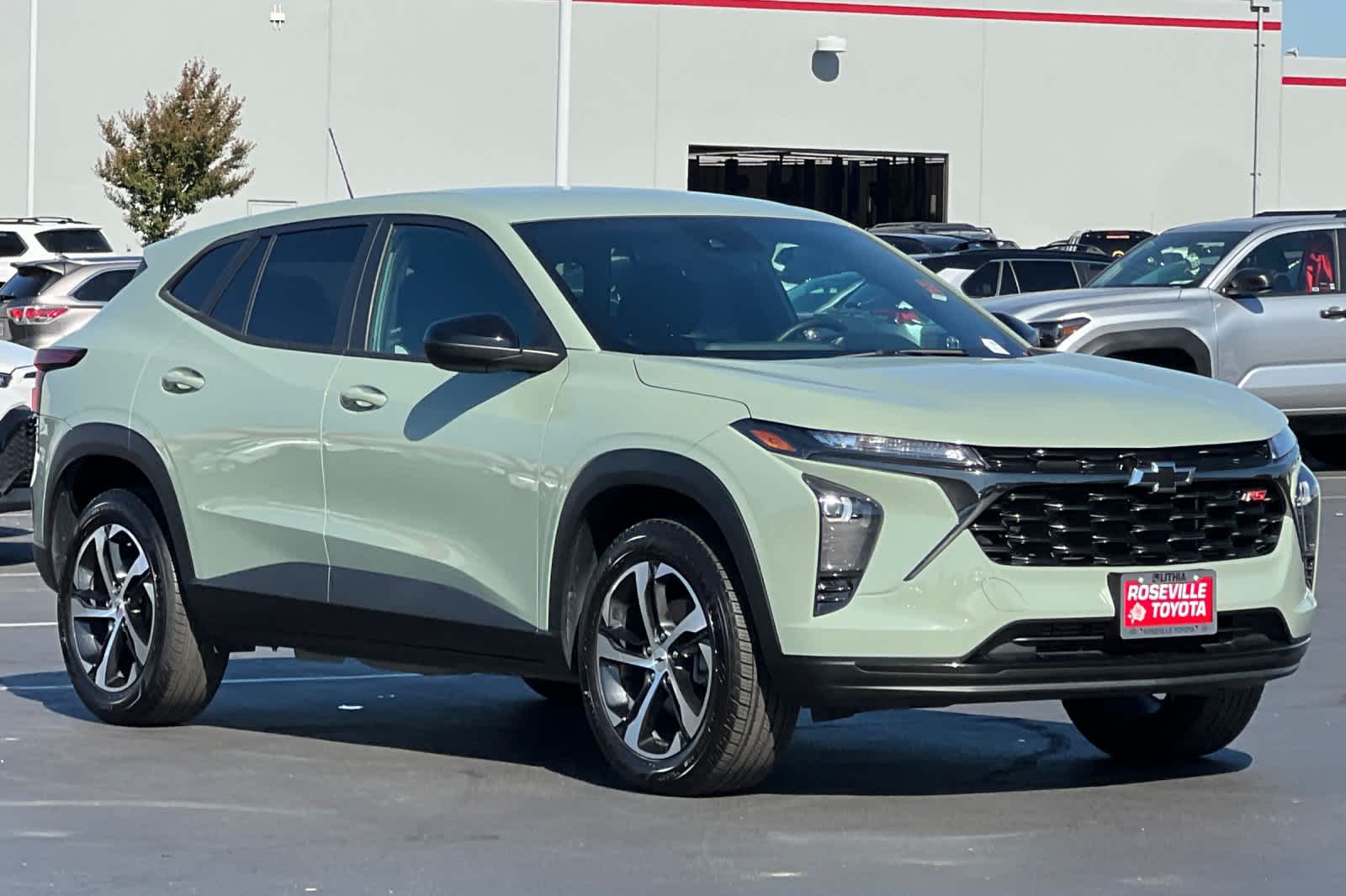 Thumbnail: 2024 Chevrolet Trax - 5