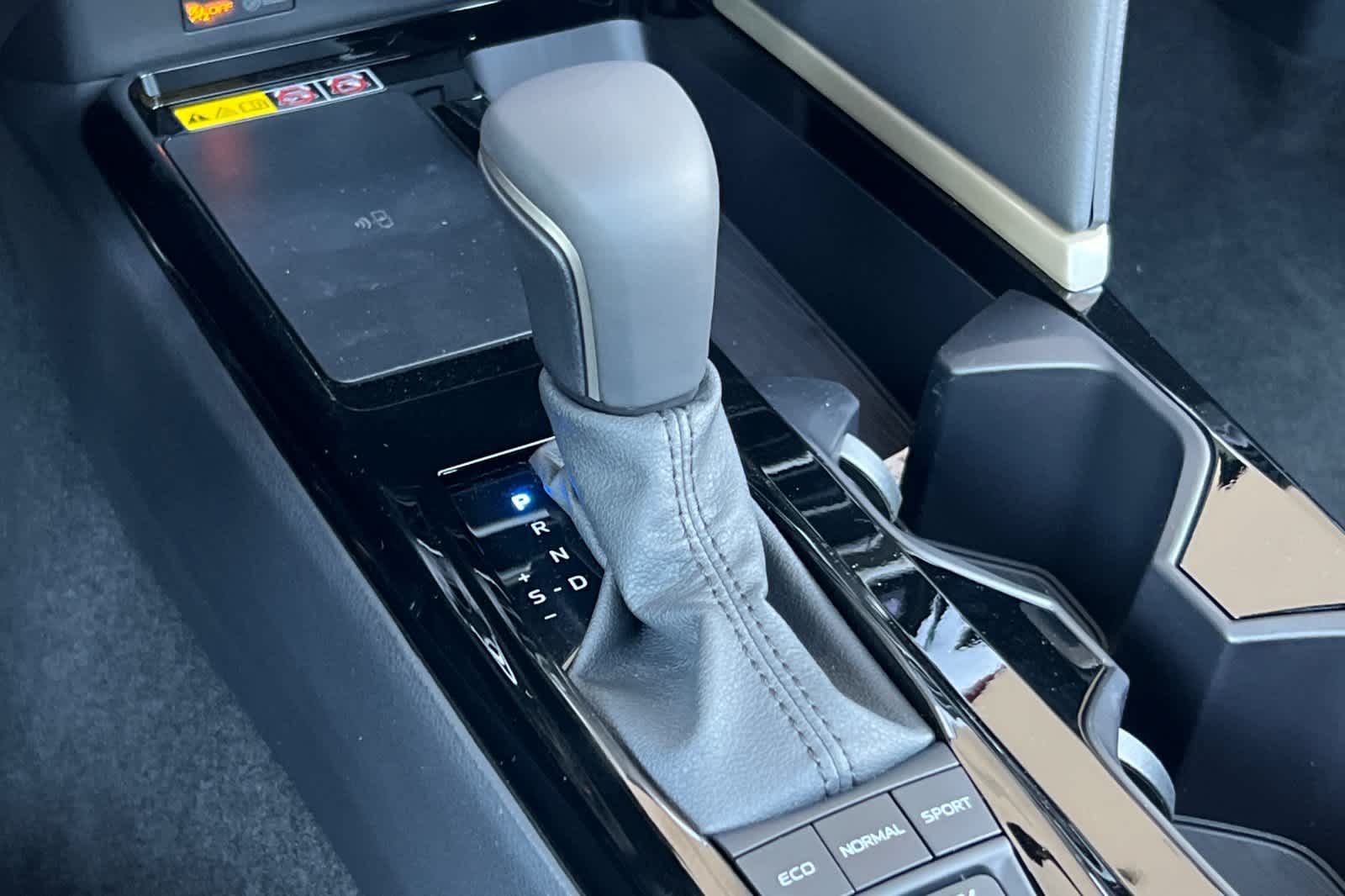 2025 Toyota Camry XSE 23
