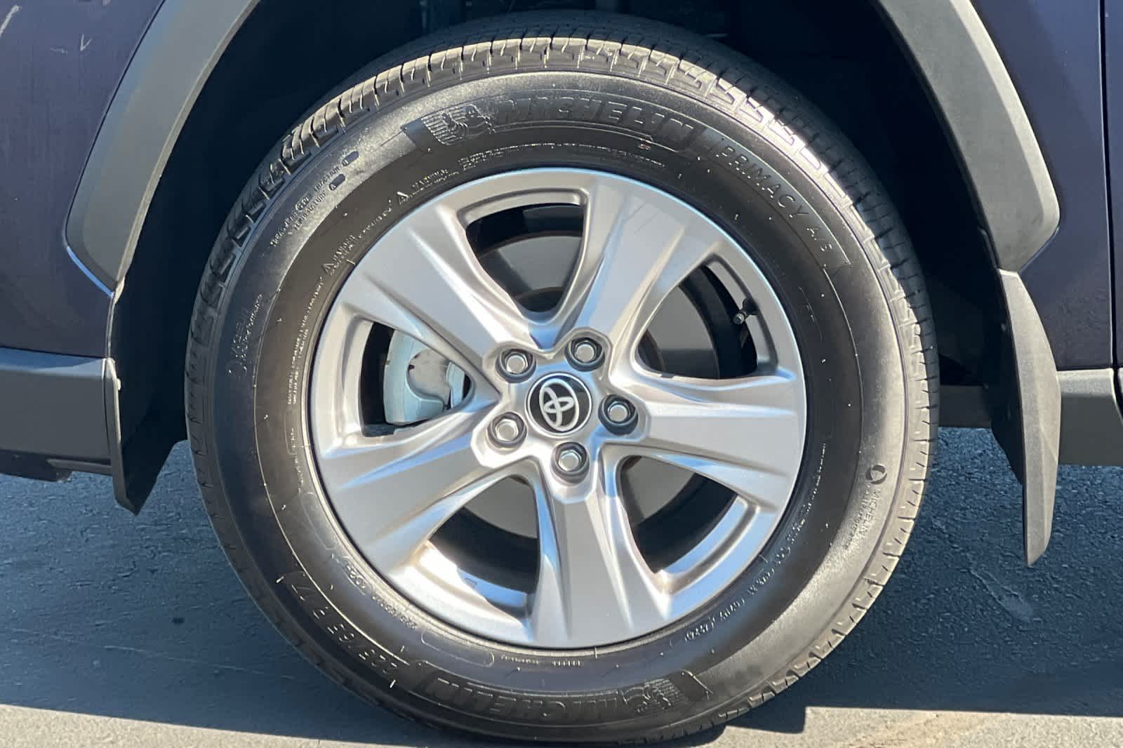 Thumbnail: 2025 Toyota RAV4 - 28