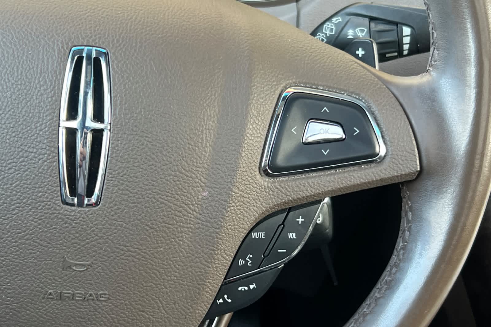 Thumbnail: 2016 Lincoln MKX - 29