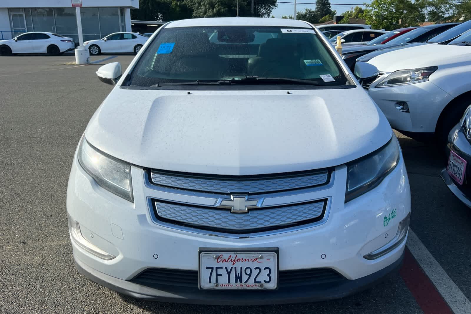 Thumbnail: 2014 Chevrolet Volt - 2