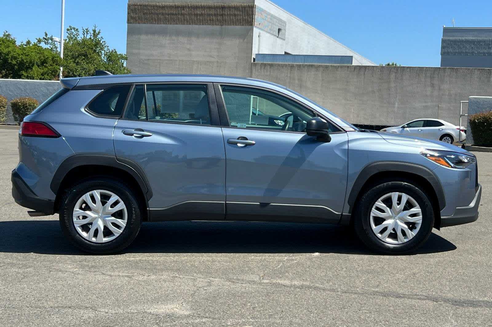 Thumbnail: 2024 Toyota Corolla Cross - 6