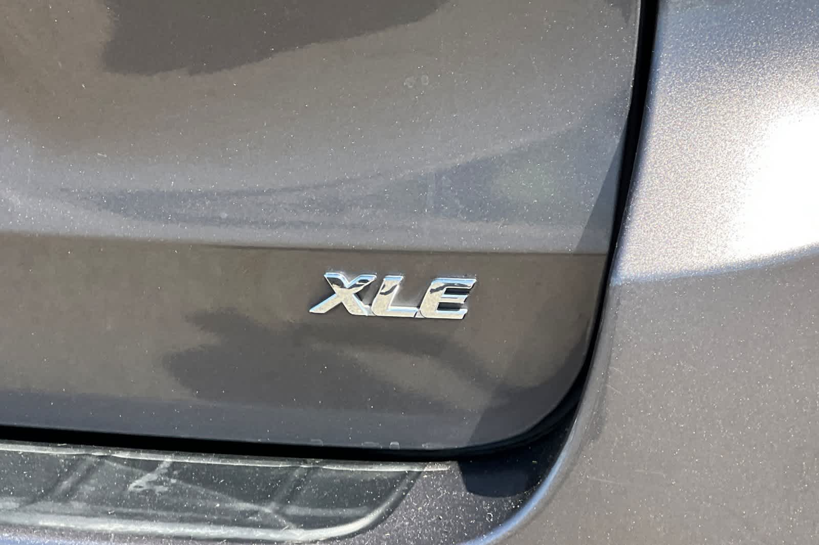 Thumbnail: 2020 Toyota Sienna - 34