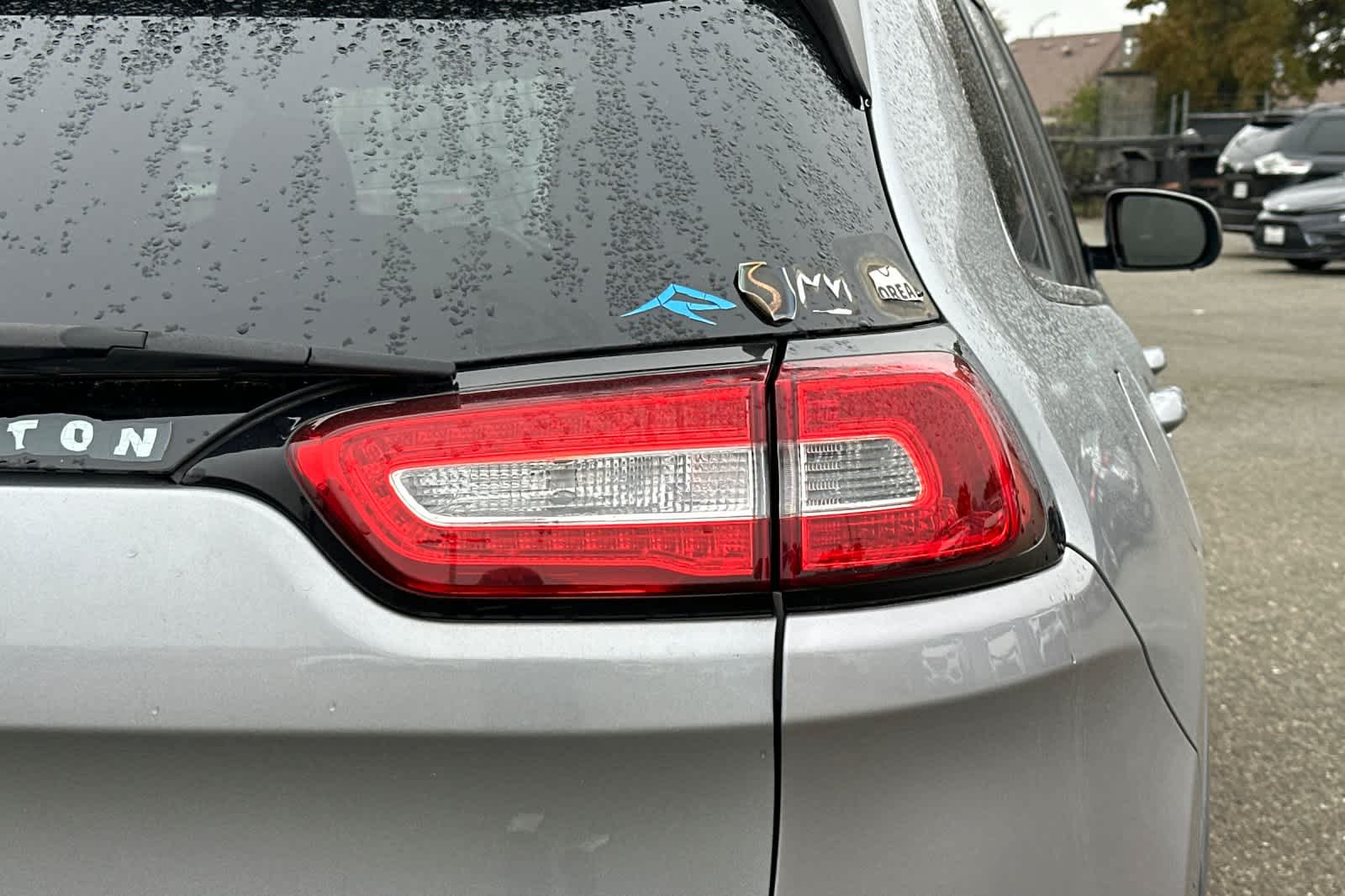 Thumbnail: 2017 Jeep Cherokee - 17