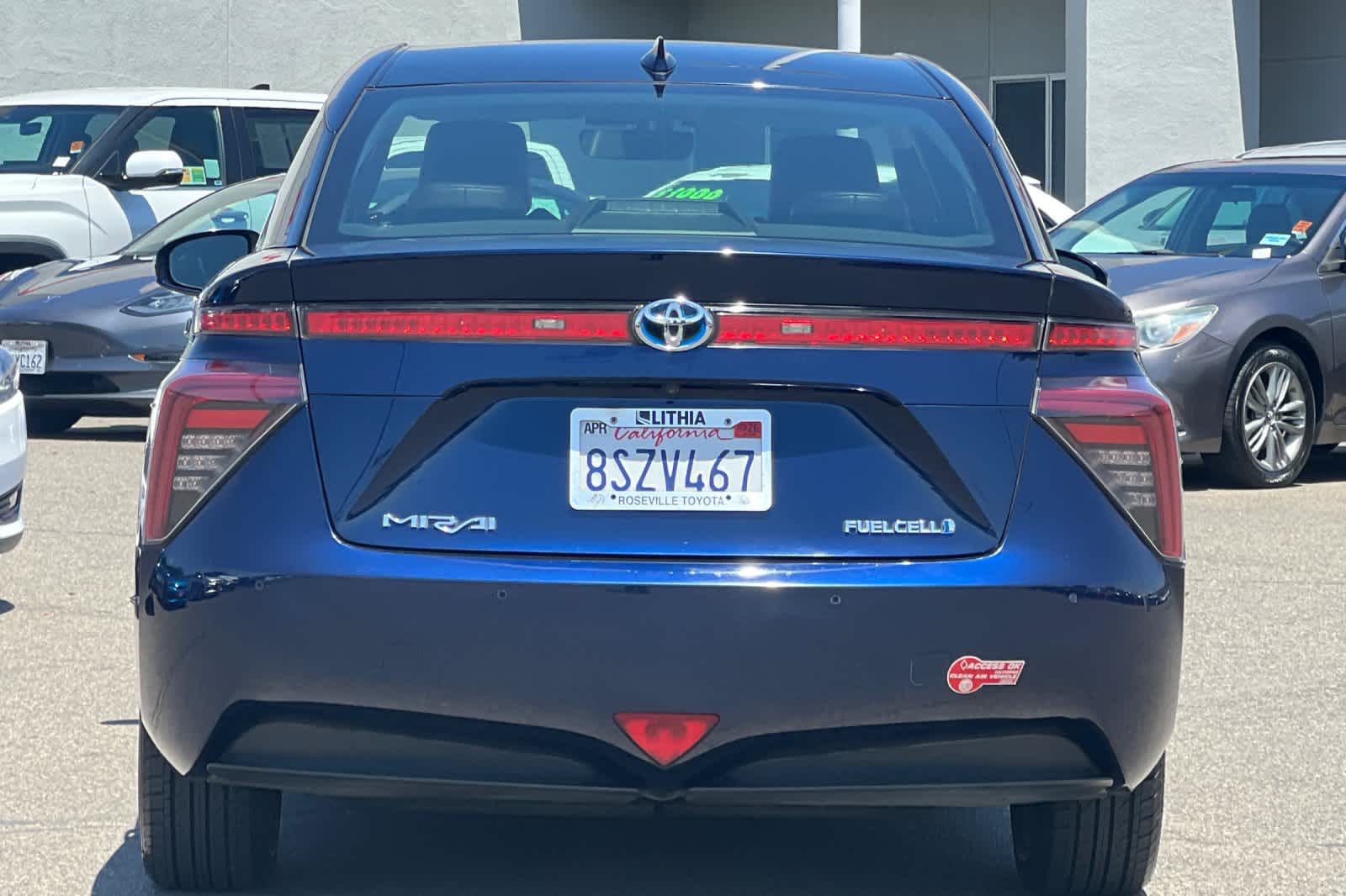Thumbnail: 2017 Toyota Mirai - 8