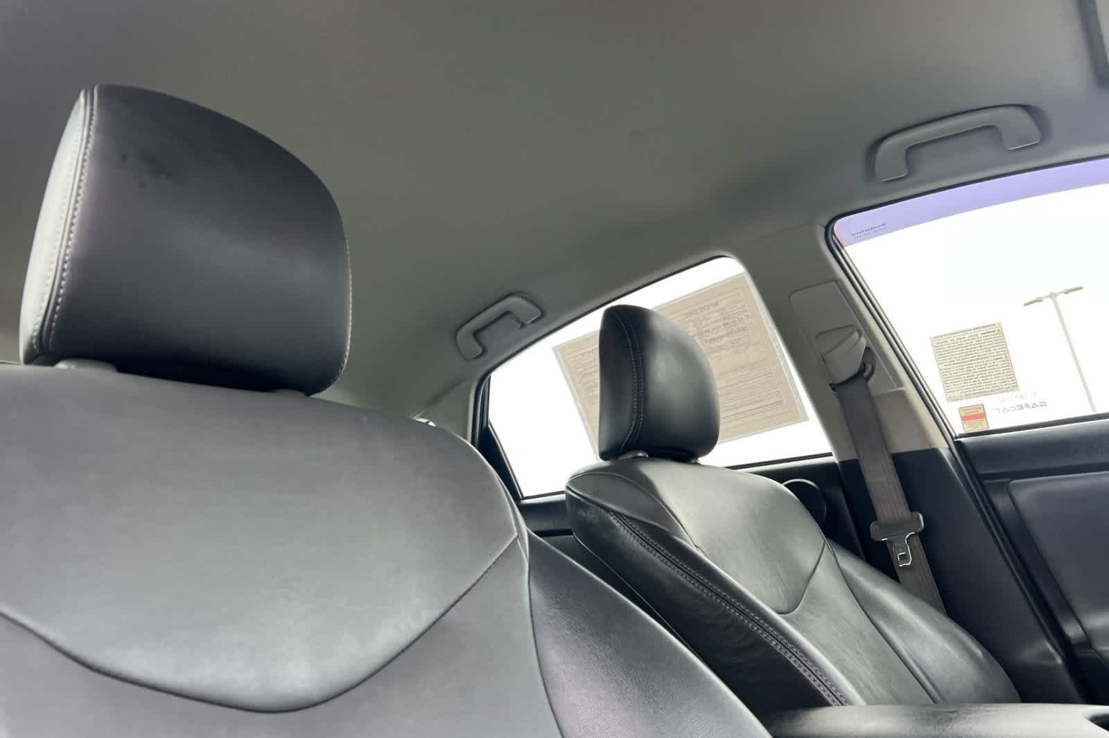 Thumbnail: 2013 Toyota Prius - 17